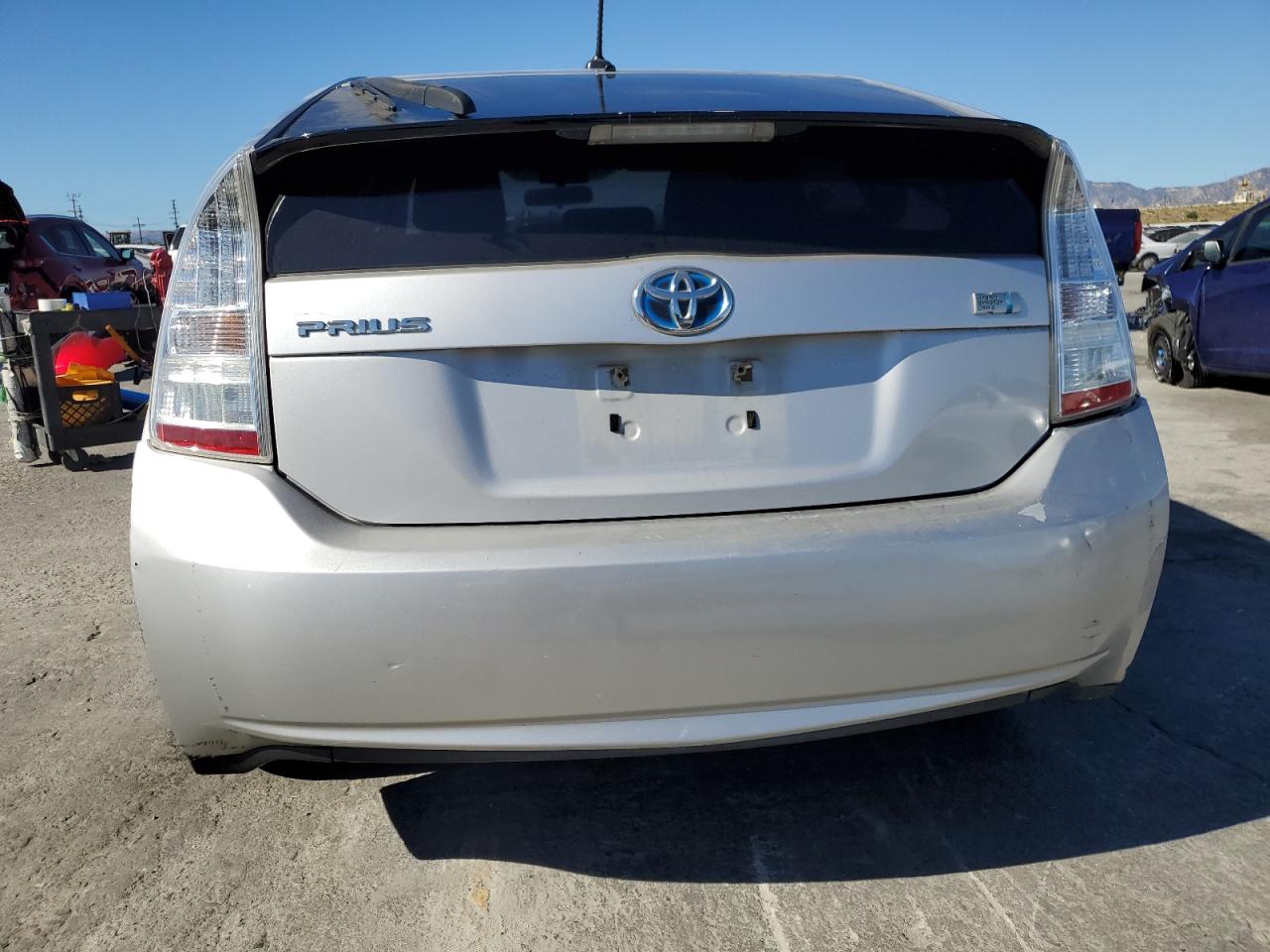 TOYOTA PRIUS