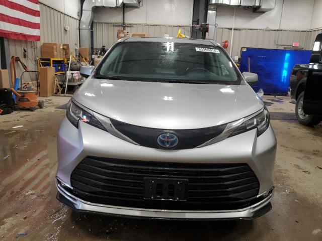 2021 TOYOTA SIENNA XLE - 5TDYSKFC3MS035838