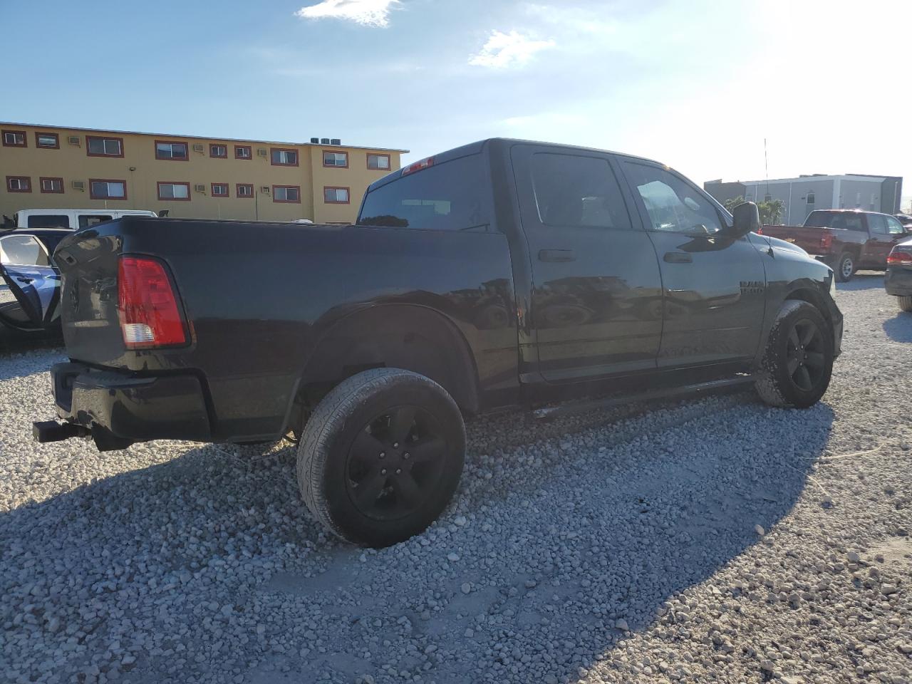 RAM 1500 ST