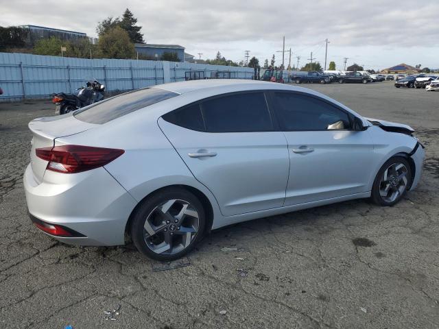 2019 HYUNDAI ELANTRA SE - KMHD74LFXKU782707