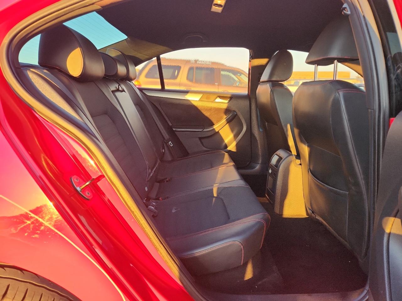 VOLKSWAGEN JETTA GLI