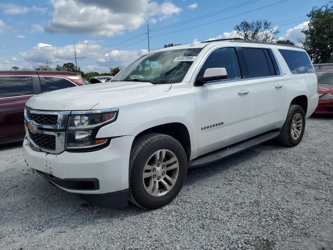 CHEVROLET SUBURBAN C1500 LT