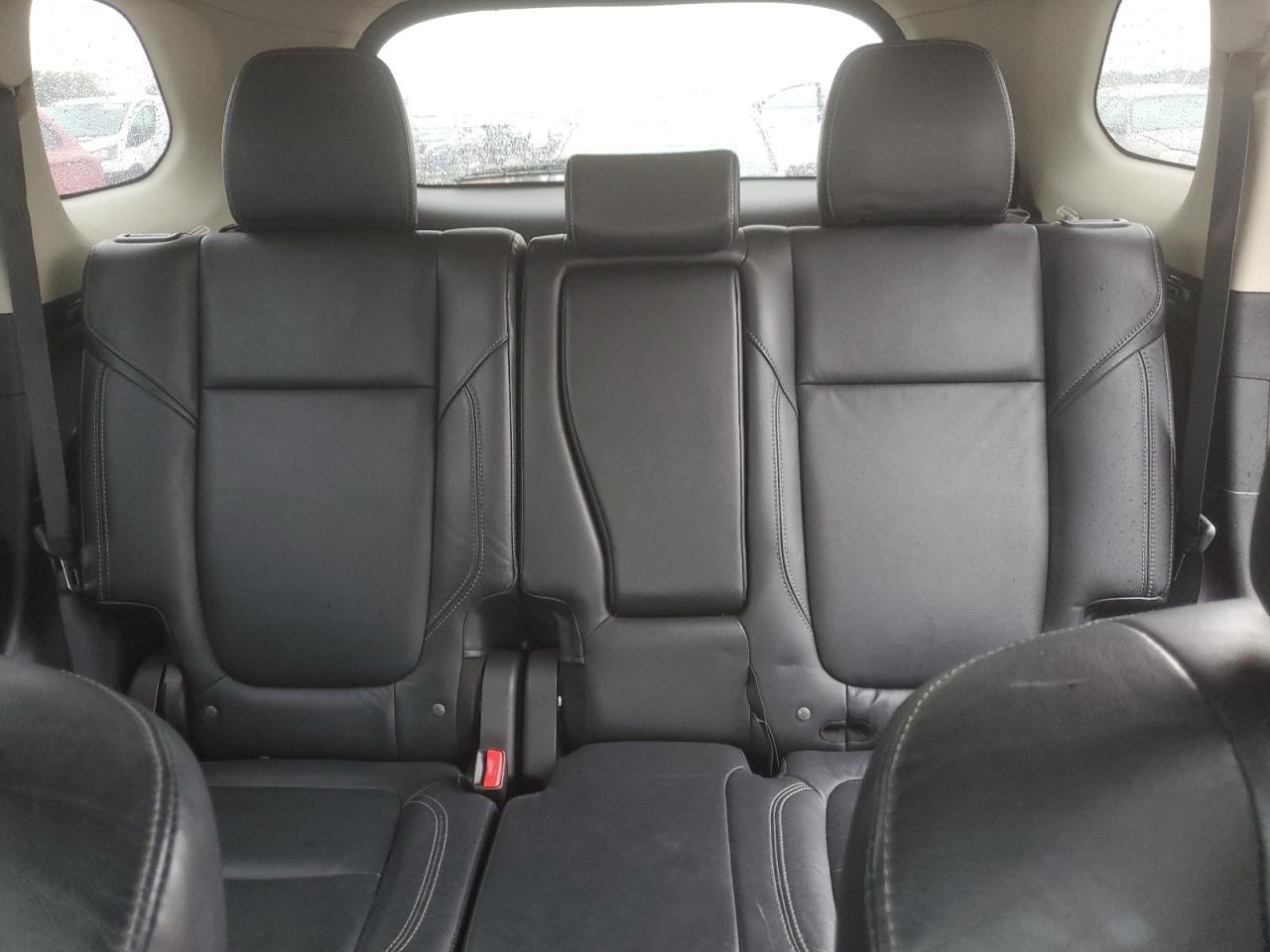 MITSUBISHI OUTLANDER SE