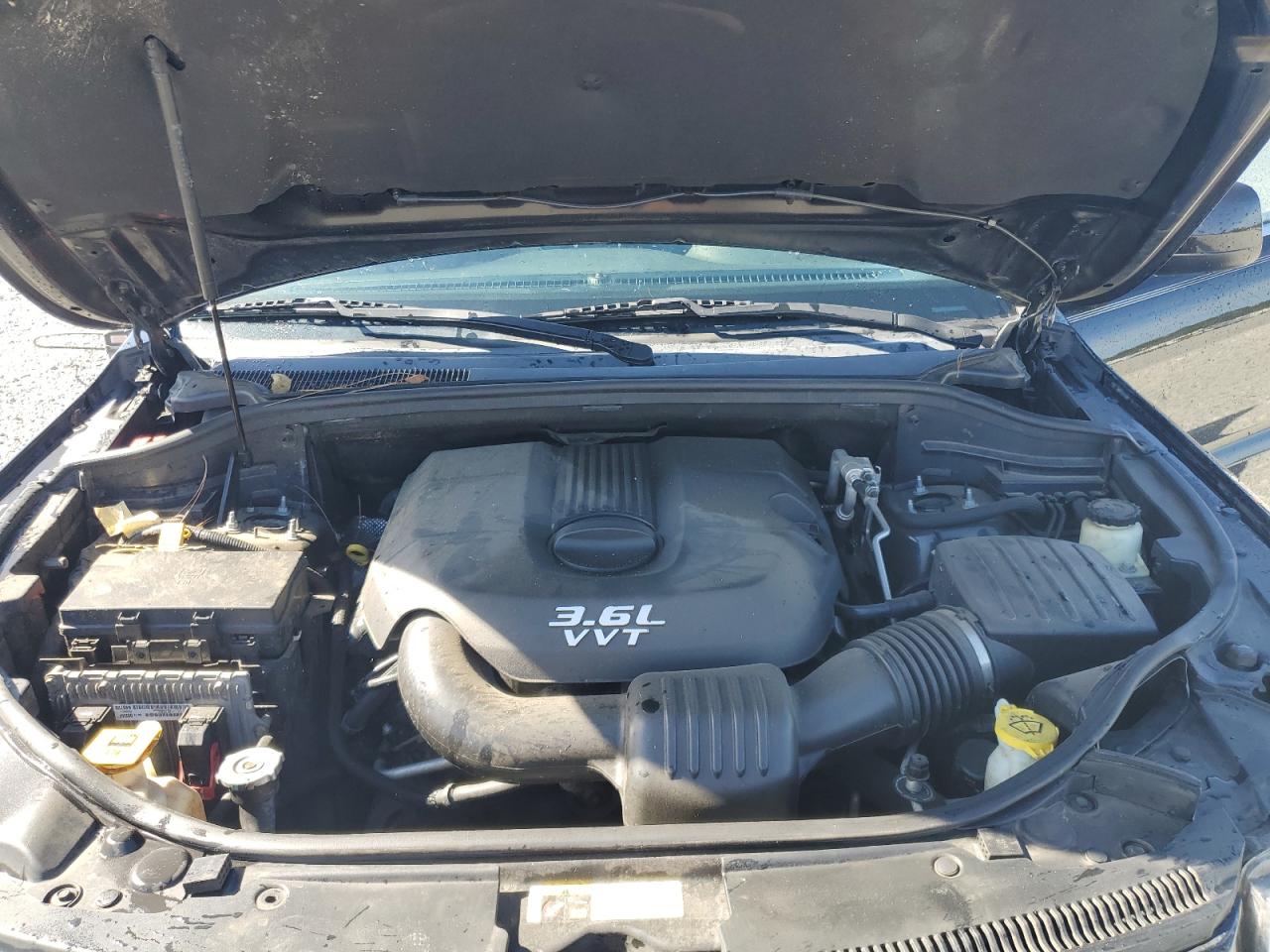 JEEP GRAND CHEROKEE LAREDO