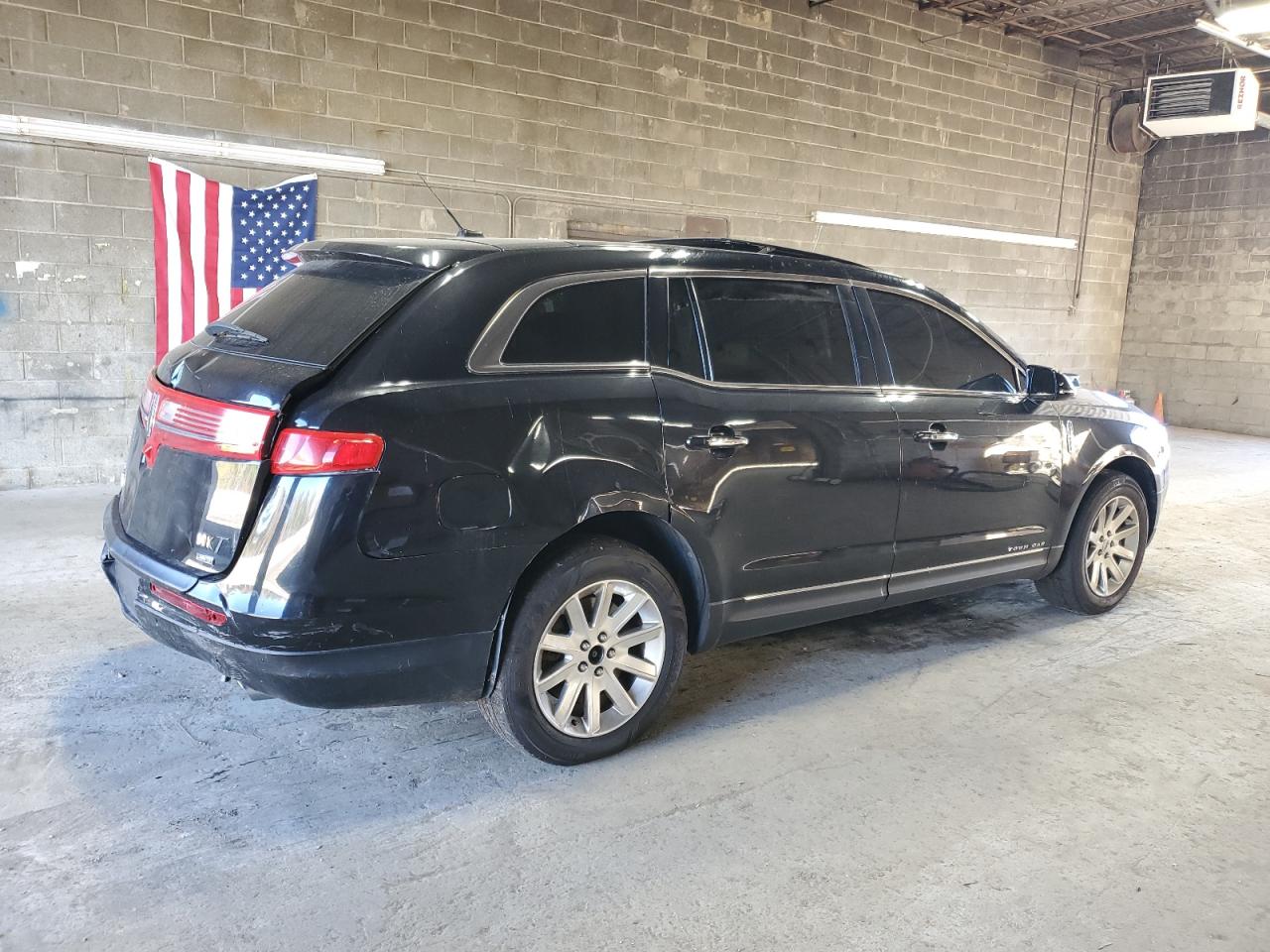 LINCOLN MKT