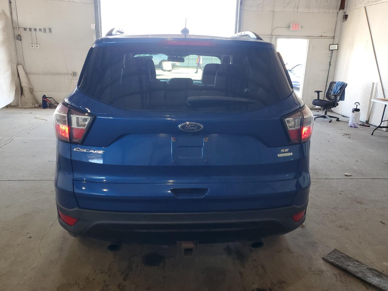 FORD ESCAPE SE