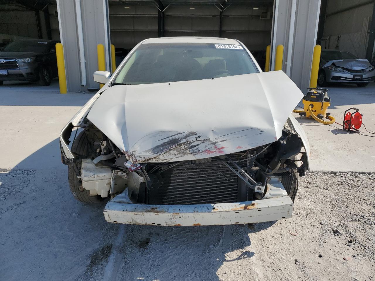 Lot #3273952789 2008 MERCURY MILAN