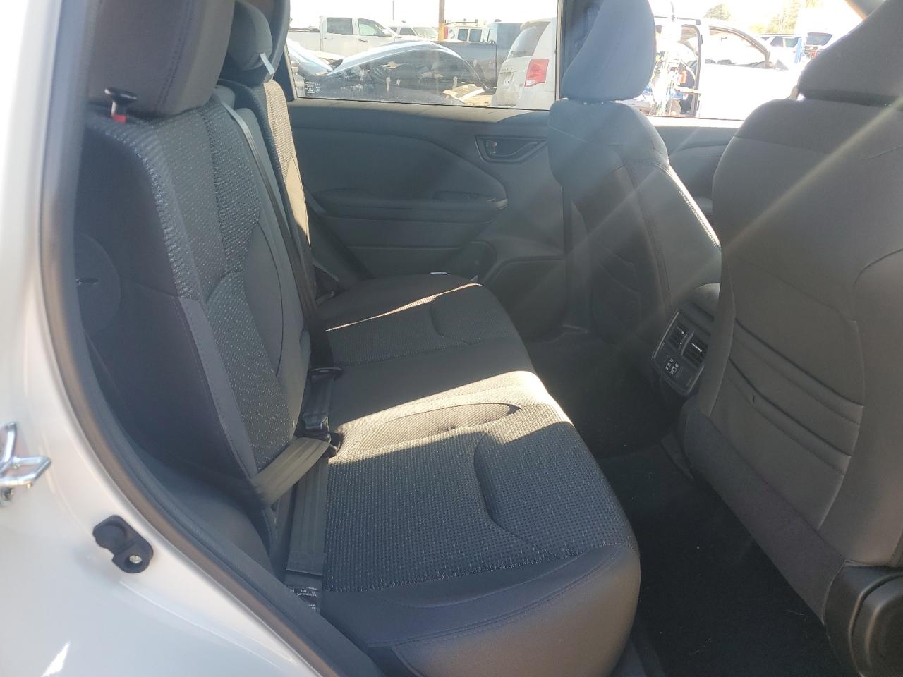 SUBARU FORESTER PREMIUM