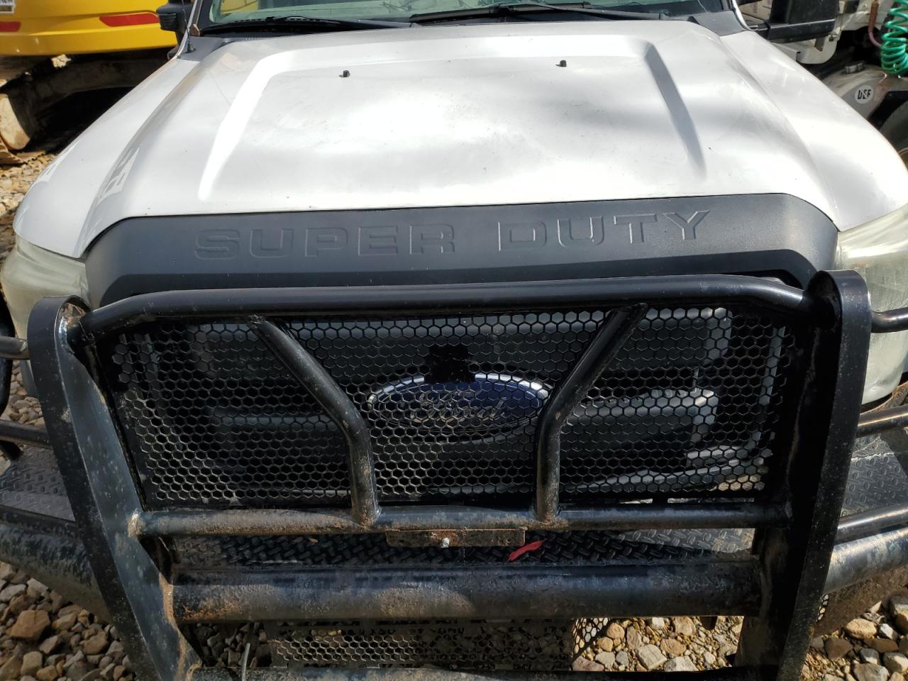 FORD F-550 SUPER DUTY