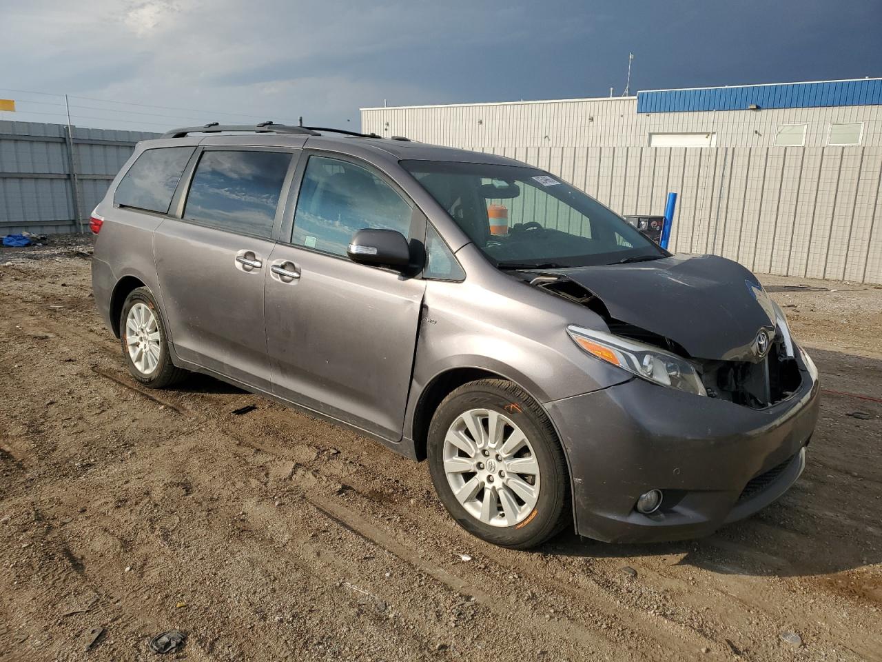 TOYOTA SIENNA XLE