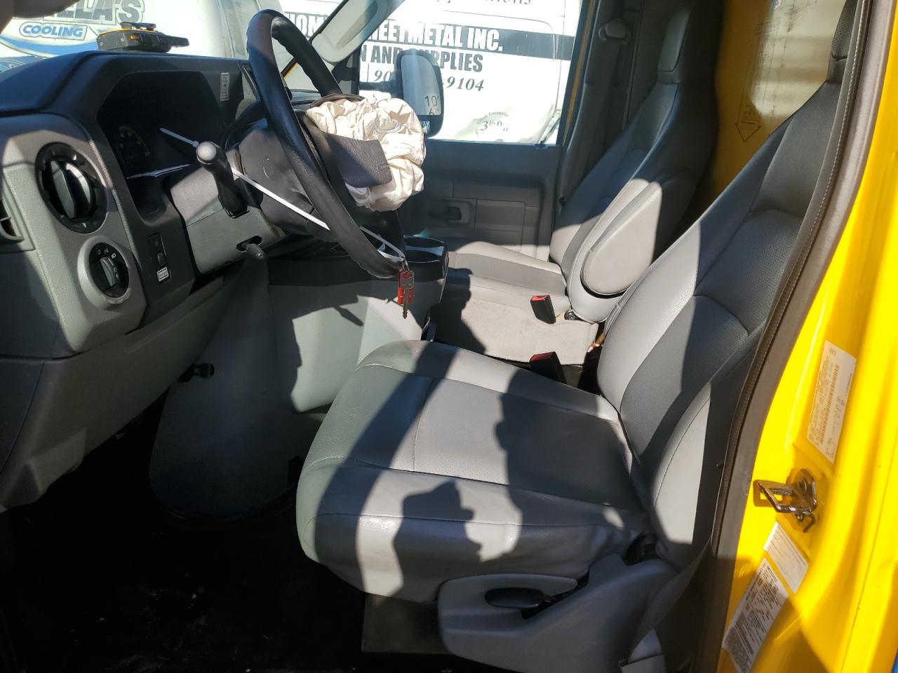 FORD ECONOLINE E350 SUPER DUTY CUTAWAY VAN