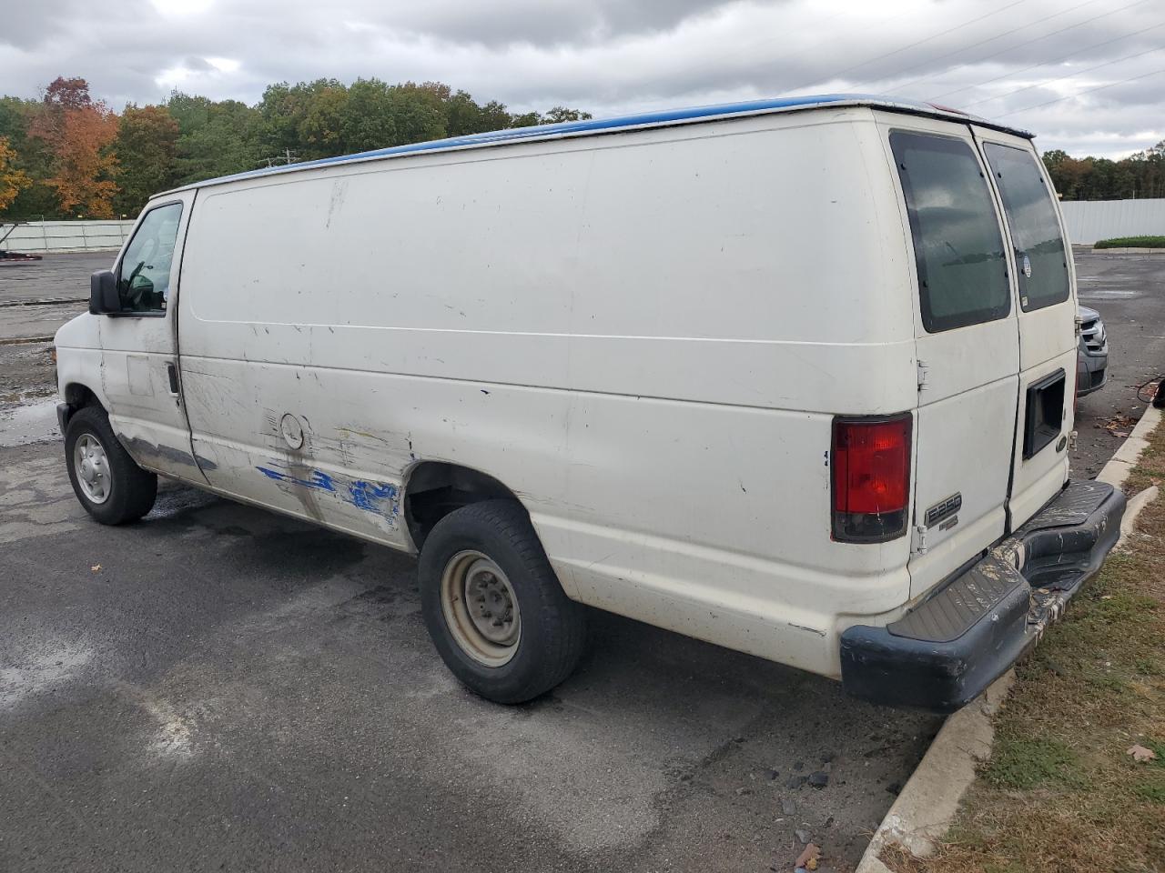 FORD ECONOLINE E350 SUPER DUTY VAN