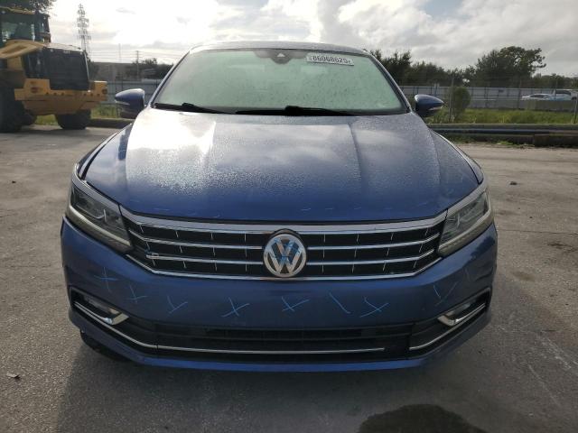 2017 VOLKSWAGEN PASSAT SEL 1VWCT7A36HC076139