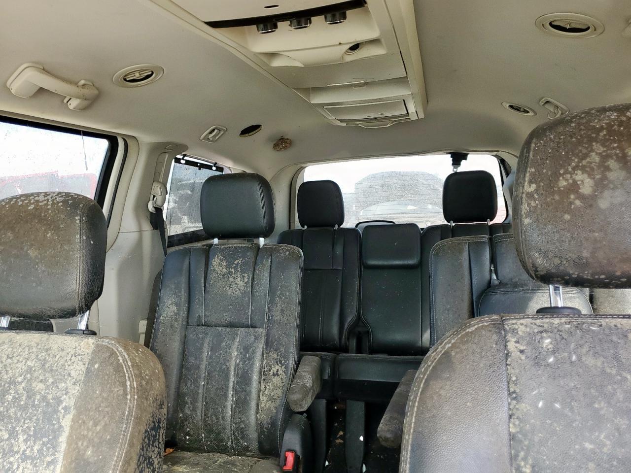 CHRYSLER TOWN & COUNTRY TOURING L