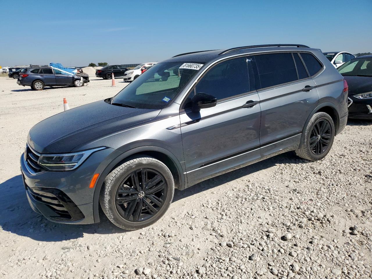 VOLKSWAGEN TIGUAN SE R-LINE BLACK