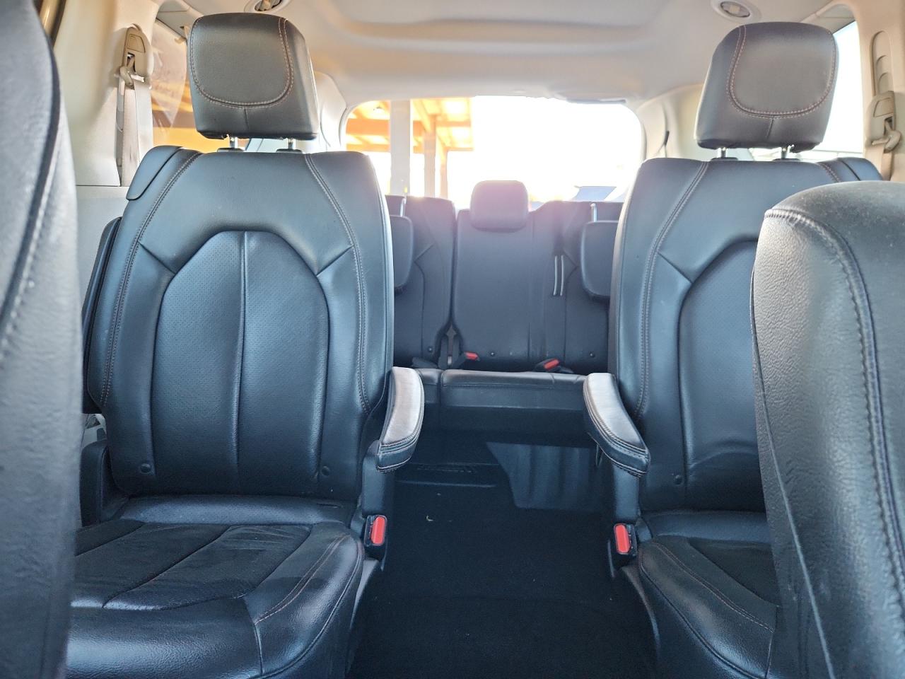 CHRYSLER PACIFICA TOURING L PLUS