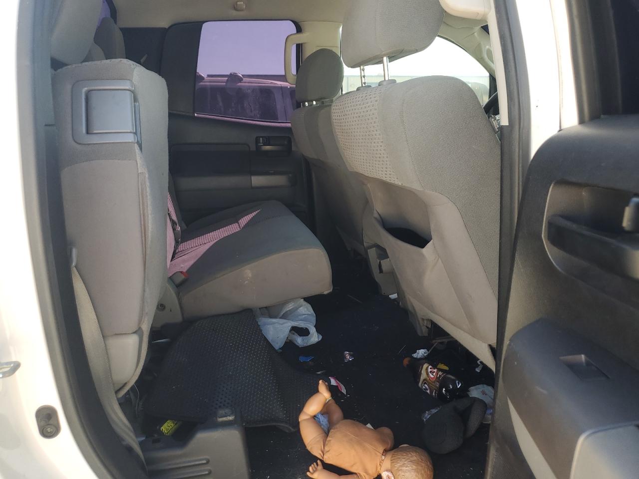 TOYOTA TUNDRA DOUBLE CAB SR5