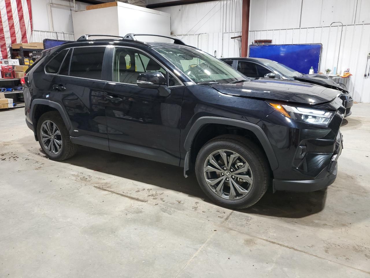 TOYOTA RAV4 XLE PREMIUM