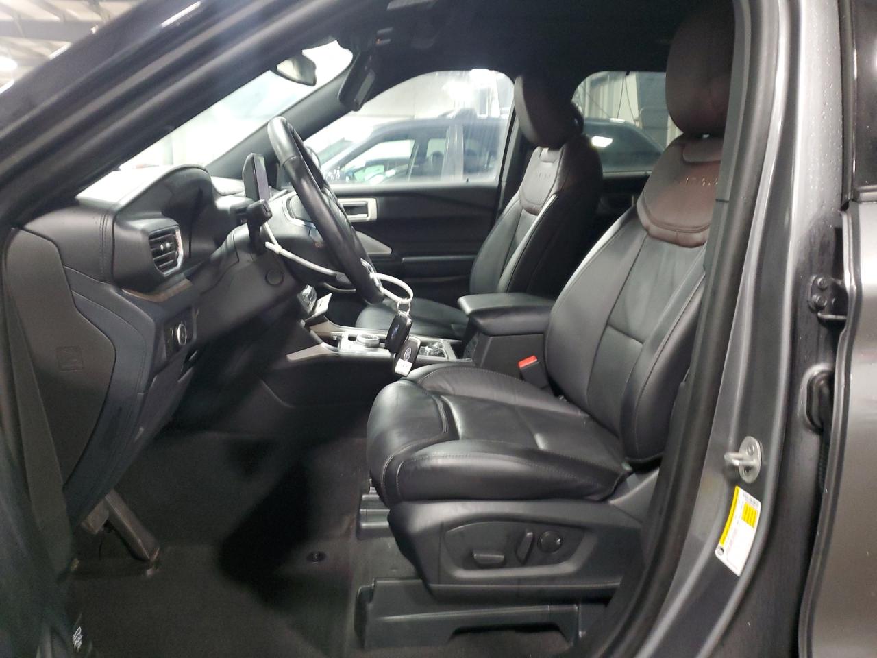 FORD EXPLORER PLATINUM