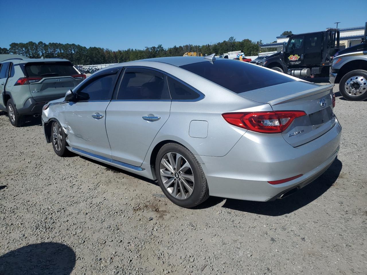 HYUNDAI SONATA SPORT