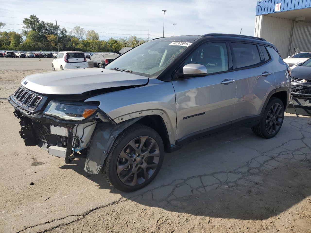 Lot #3268509805 2019 JEEP COMPASS LI