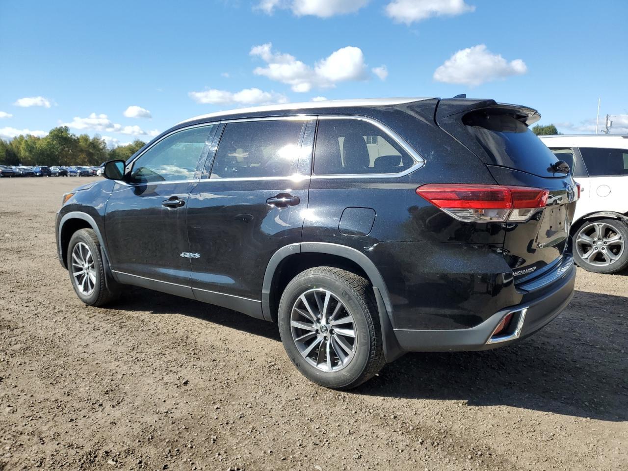 TOYOTA HIGHLANDER SE