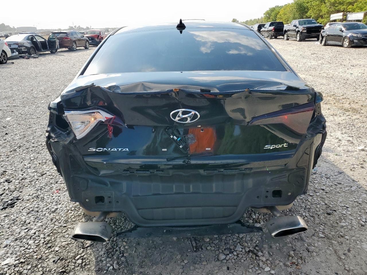 HYUNDAI SONATA SPORT