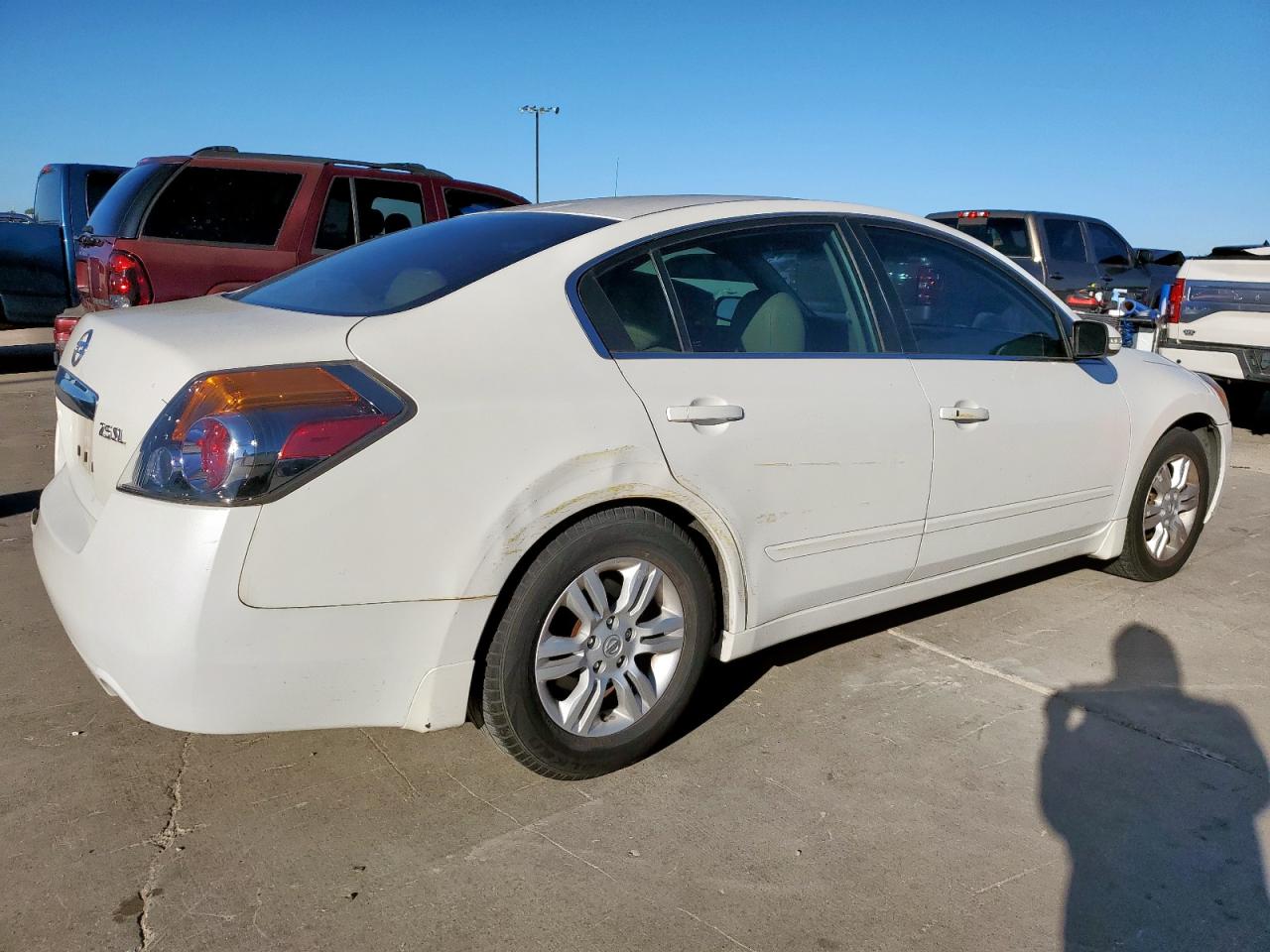 NISSAN ALTIMA BASE