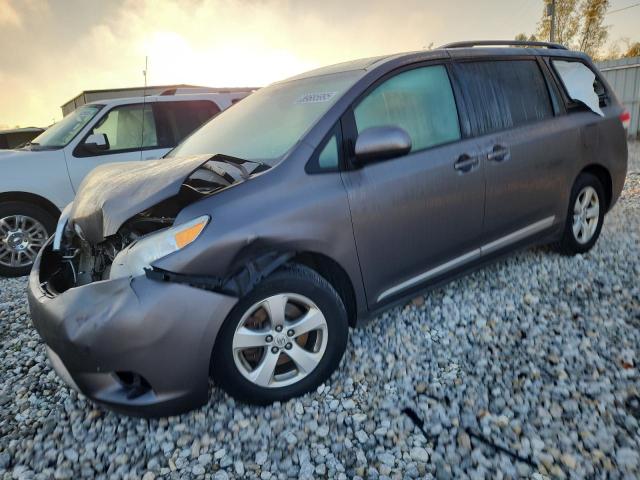 2013 TOYOTA SIENNA LE - 5TDKK3DC0DS281289