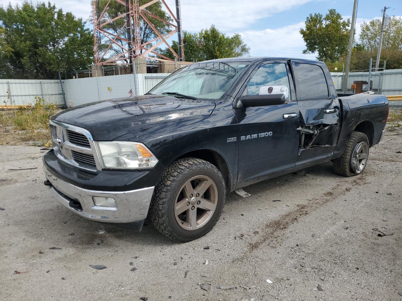 DODGE RAM 1500 SLT