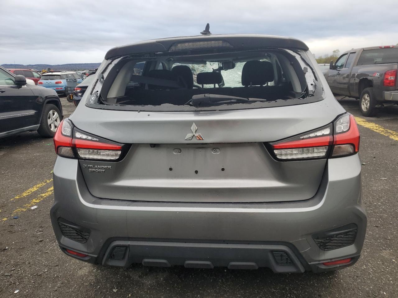 Lot #3301892426 2021 MITSUBISHI OUTLANDER