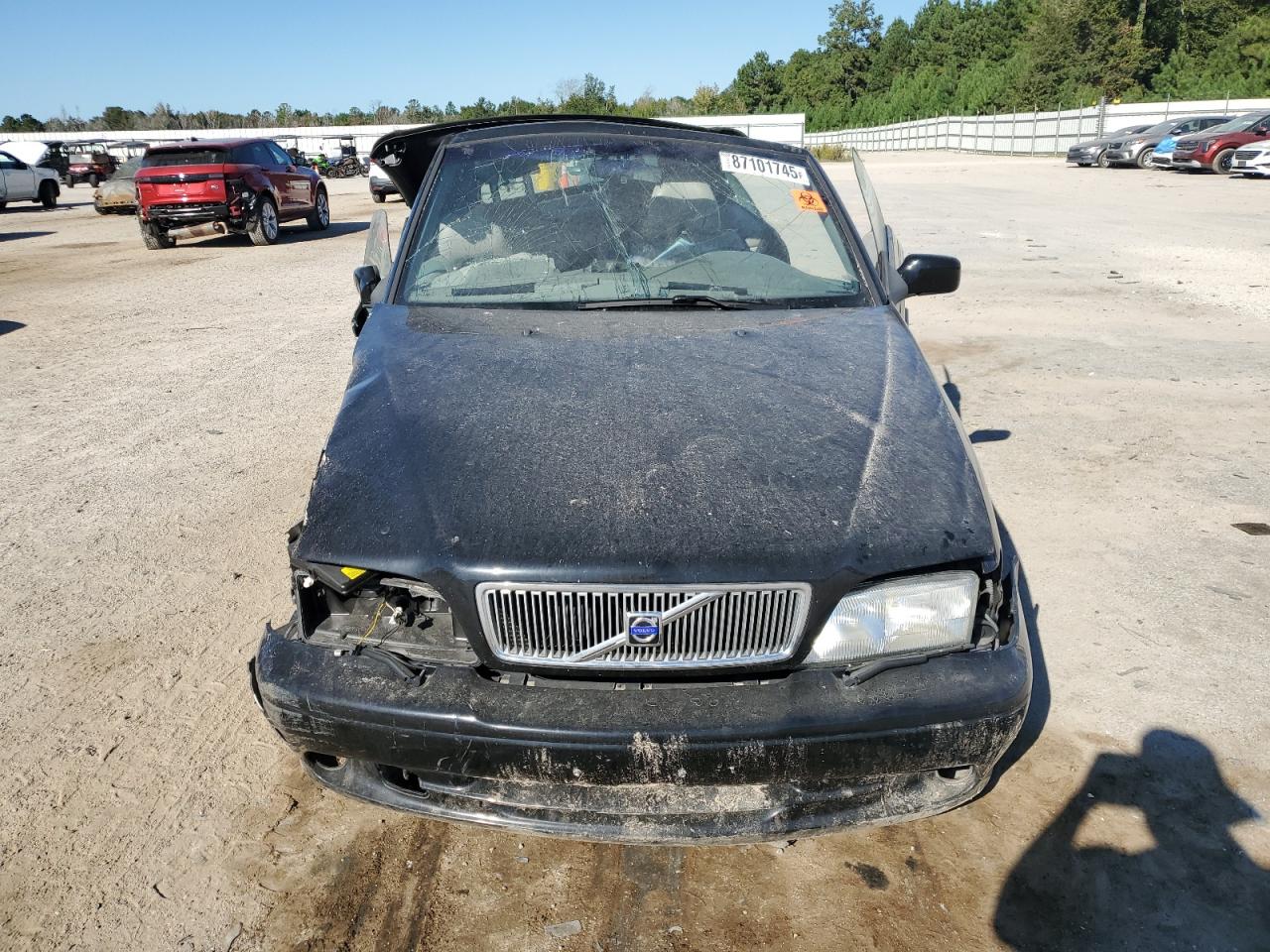 Lot #3280390992 2002 VOLVO C70