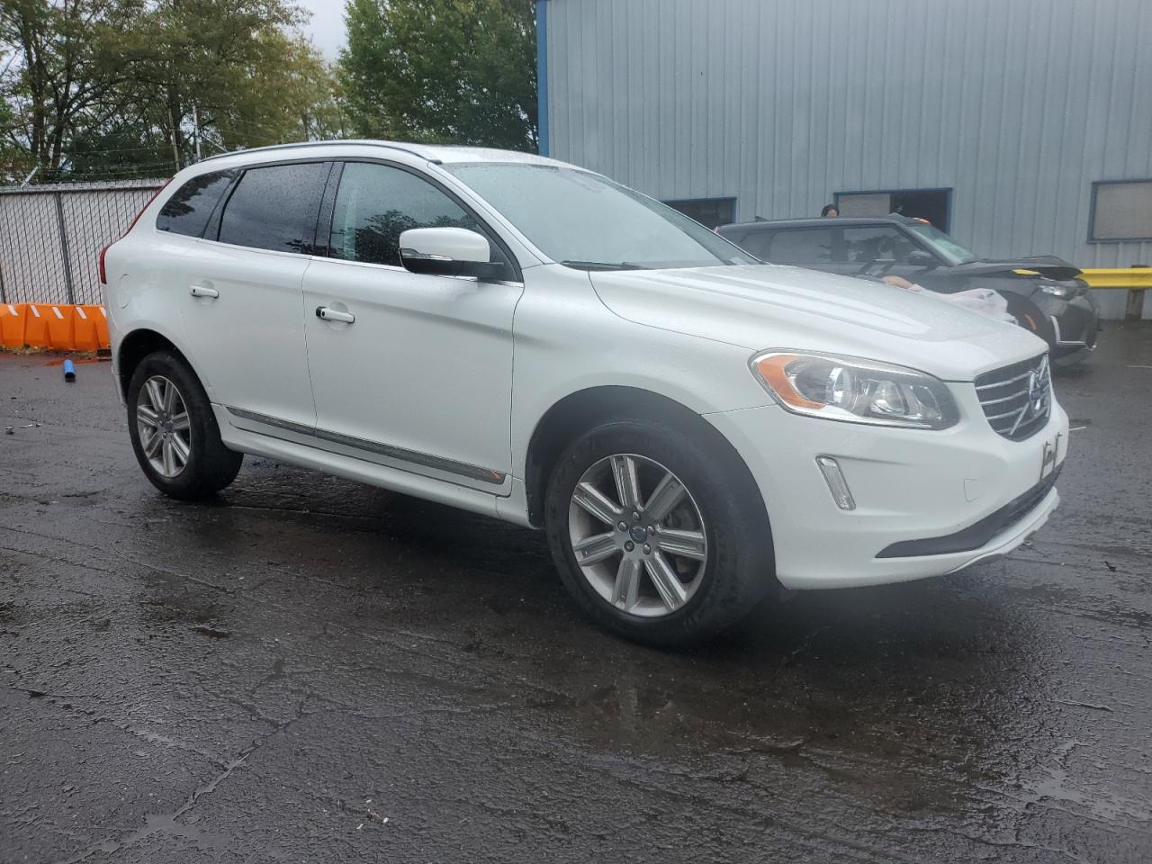 VOLVO XC60 T5 PREMIER