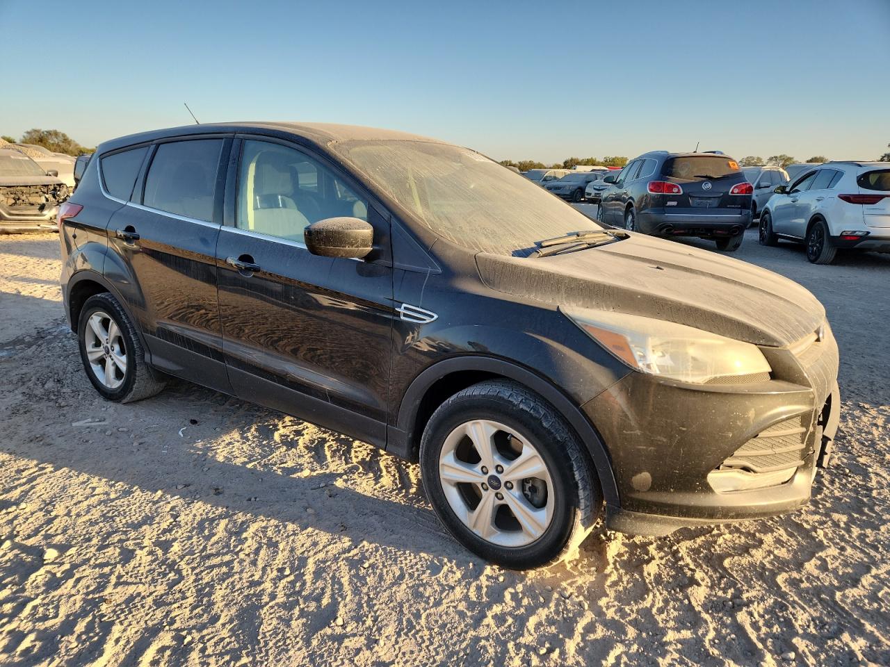 FORD ESCAPE SE