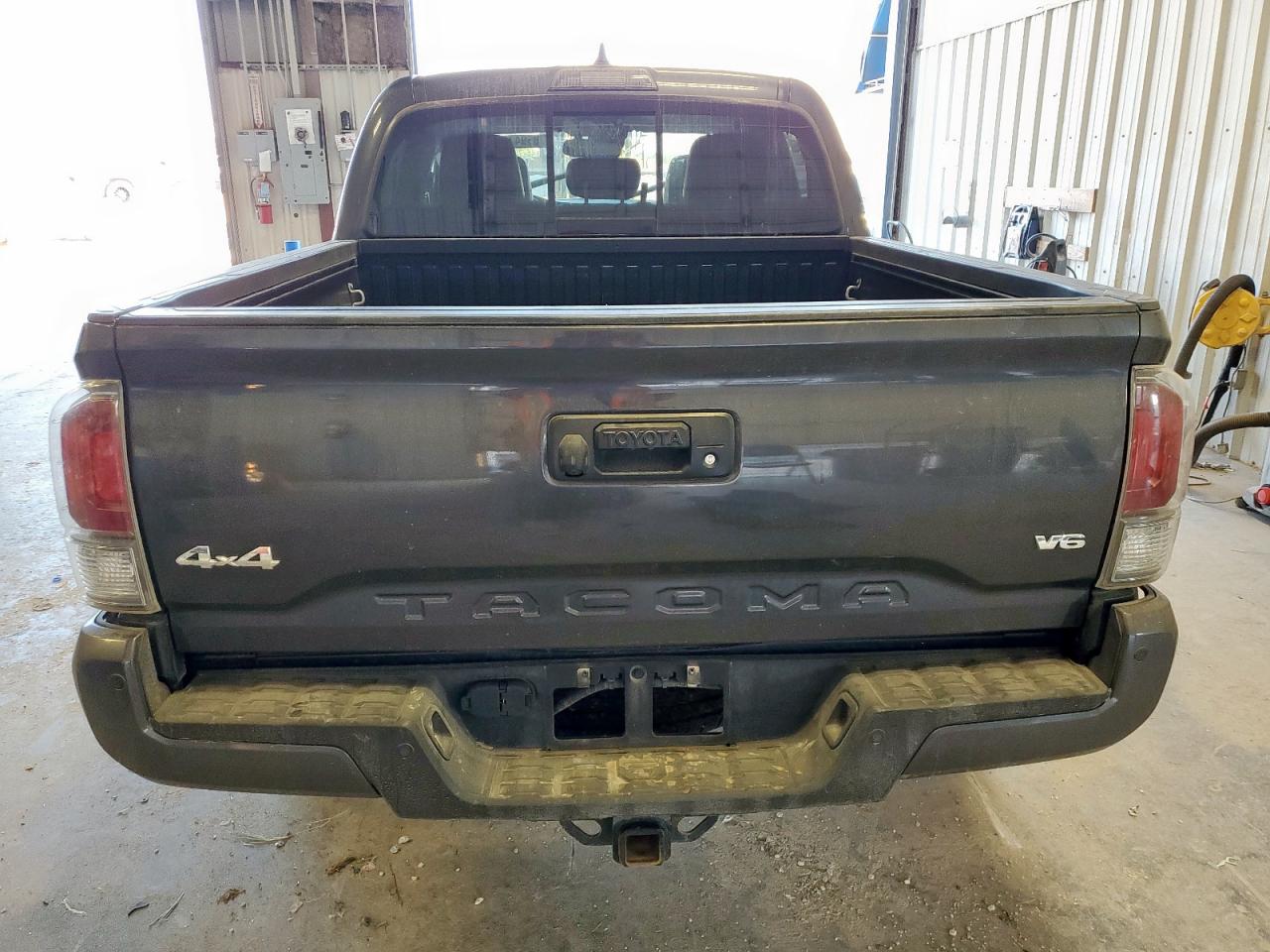 TOYOTA TACOMA DOUBLE CAB