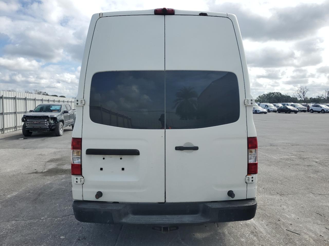 NISSAN NV2500 2500
