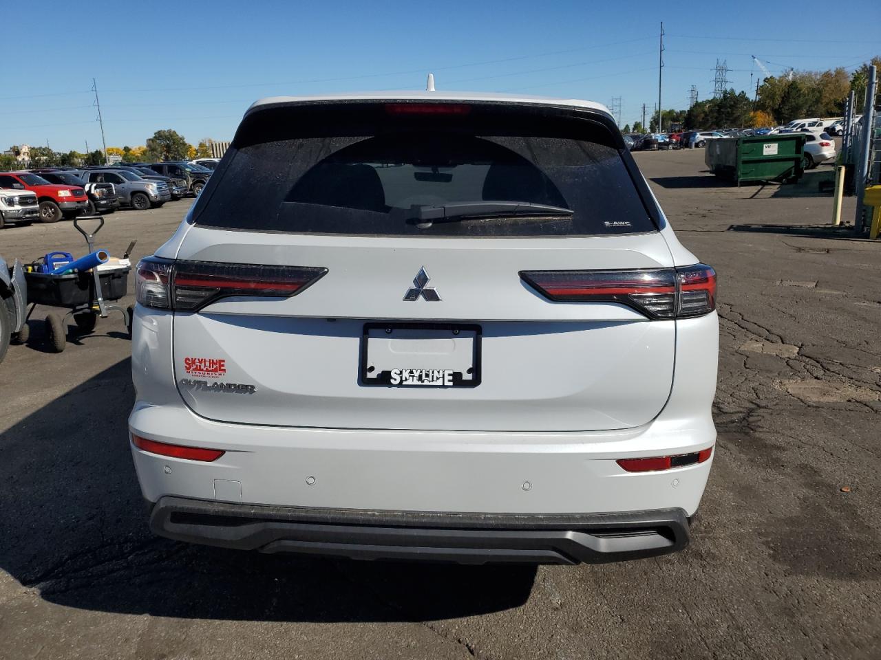 MITSUBISHI OUTLANDER ES