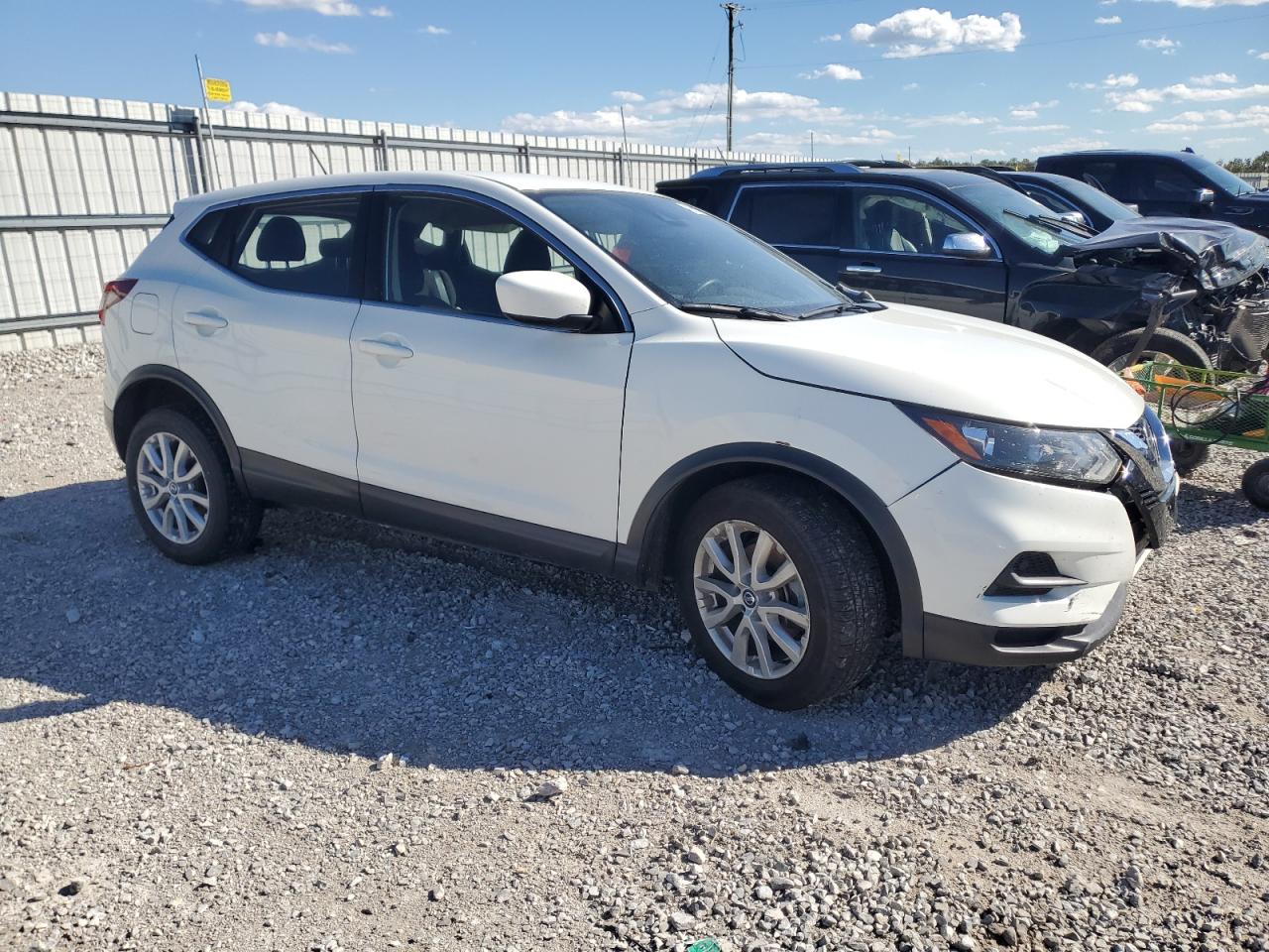 NISSAN ROGUE SPORT S