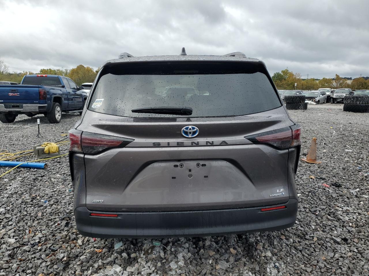 Lot #3284022848 2024 TOYOTA SIENNA LE