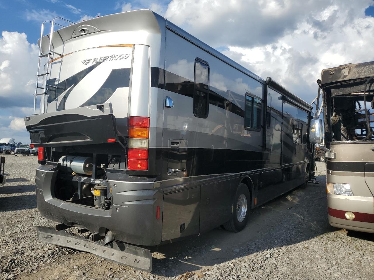 Lot #3317825192 2005 SPARTAN MOTORS MOTORHOME 4VZ