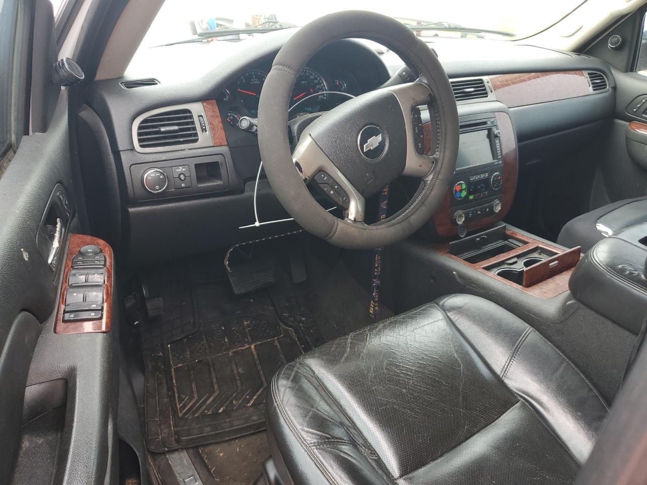 CHEVROLET TAHOE C1500 LTZ