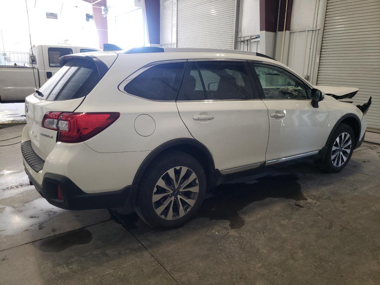 SUBARU OUTBACK TOURING