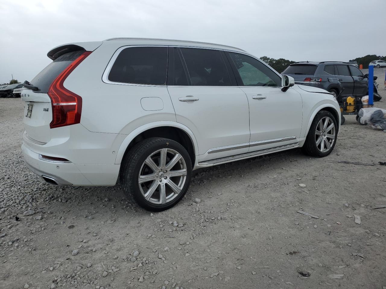 VOLVO XC90 T8