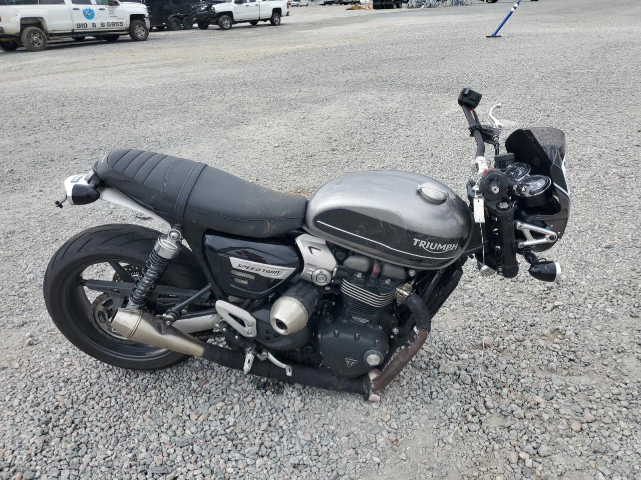  Salvage Triumph Motorcycle Speed Twin