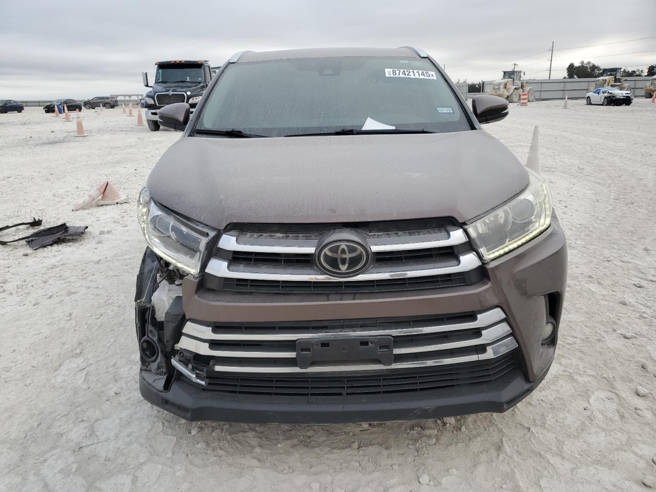 TOYOTA HIGHLANDER LIMITED