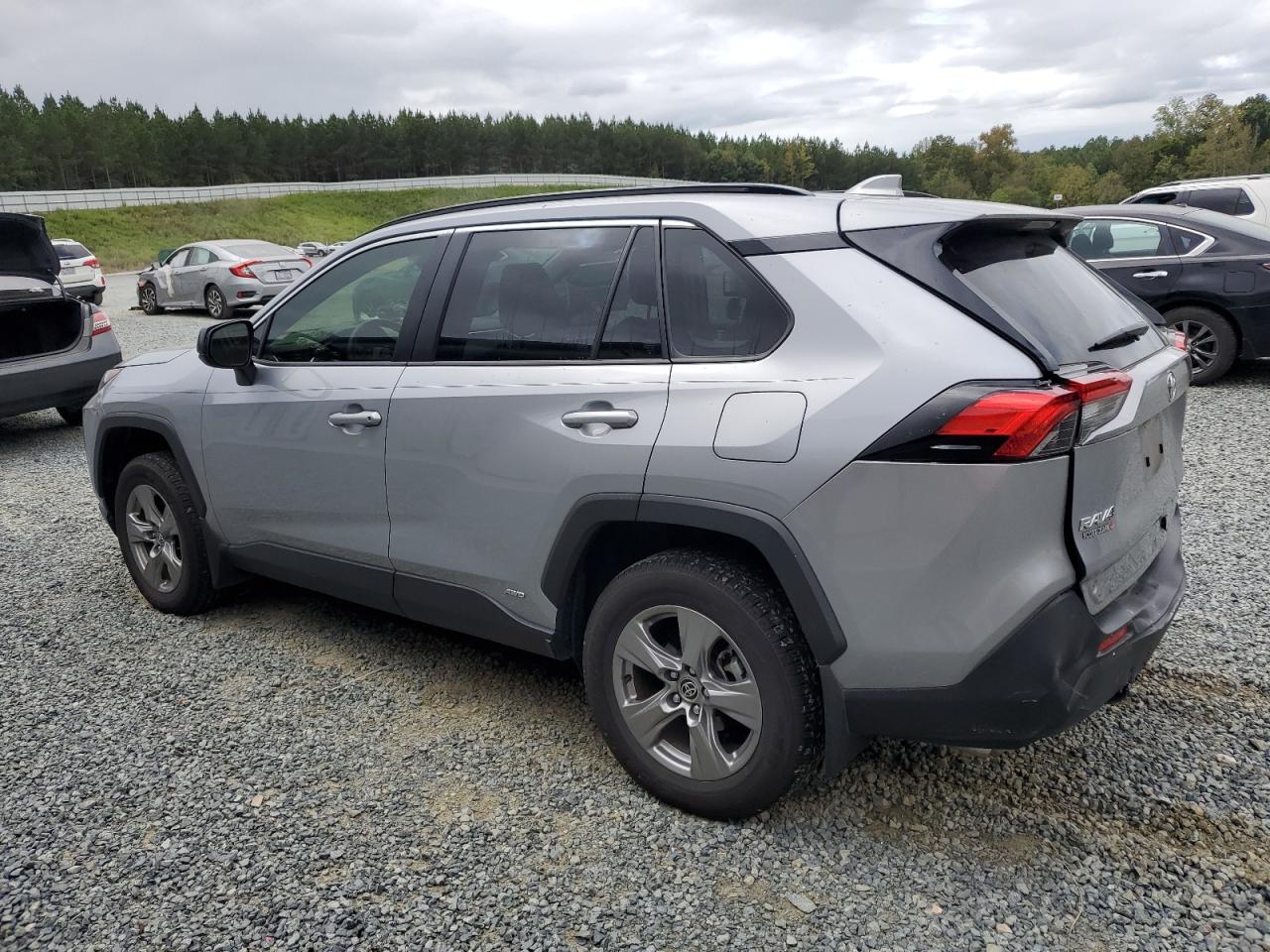 TOYOTA RAV4 LE