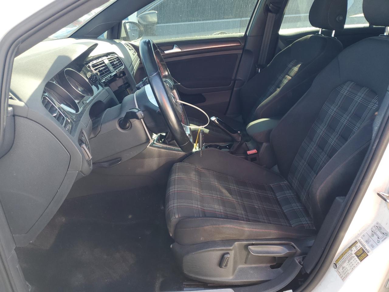 VOLKSWAGEN GOLF GTI S