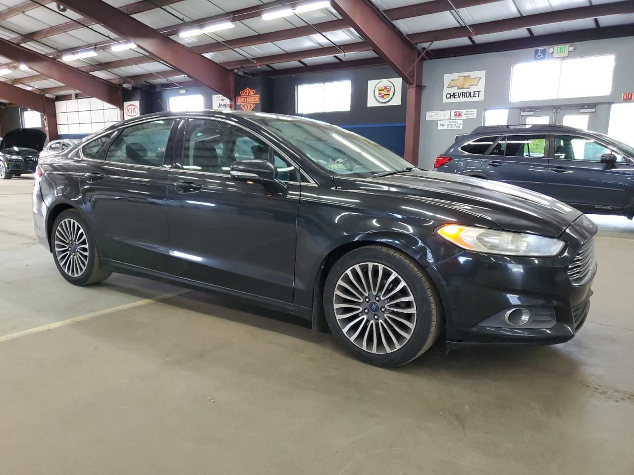 FORD FUSION SE