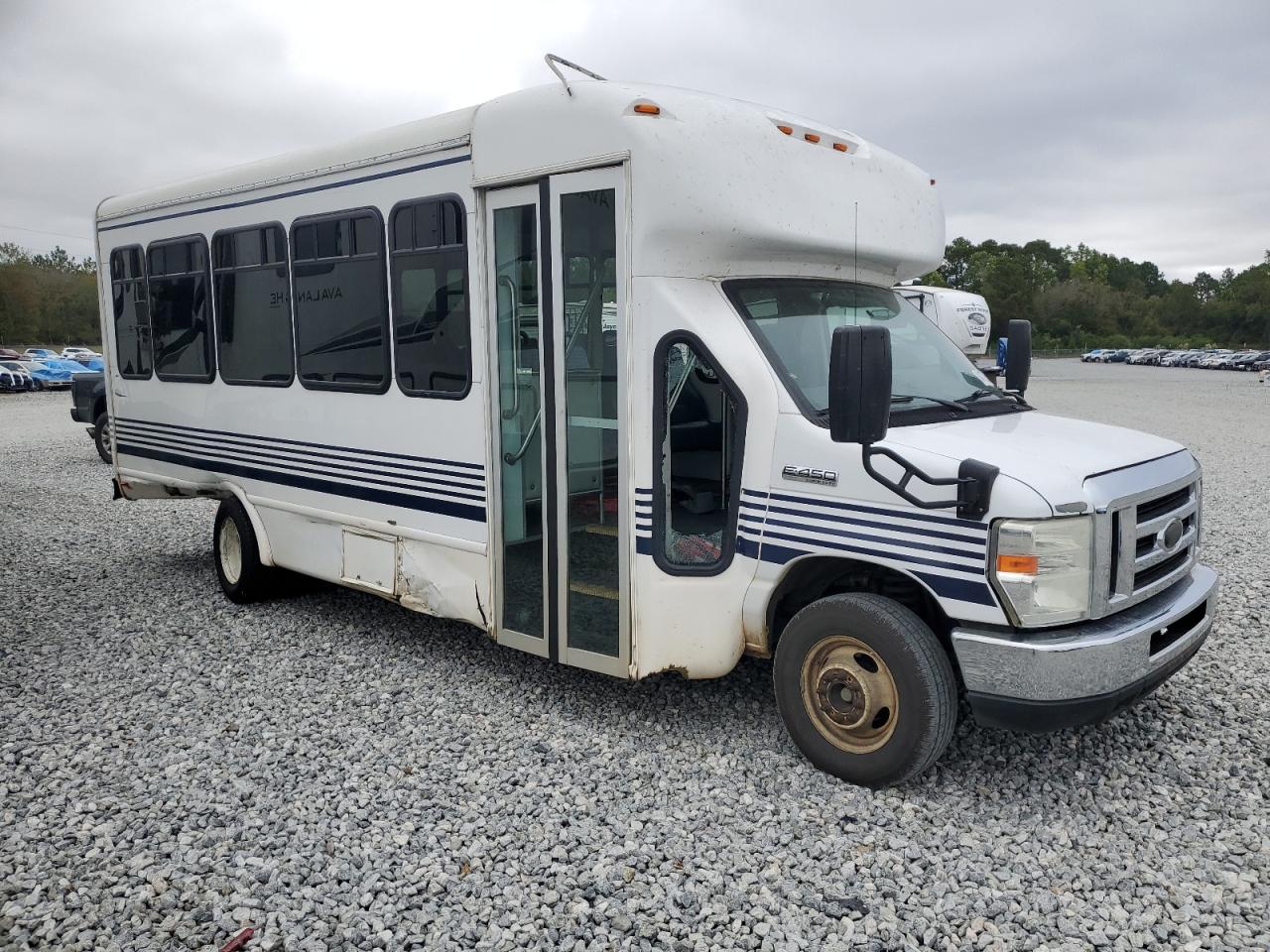 FORD ECONOLINE E450 SUPER DUTY CUTAWAY VAN