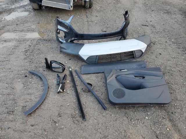 2019 FORD ESCAPE SE - 1FMCU9GD5KUB55763